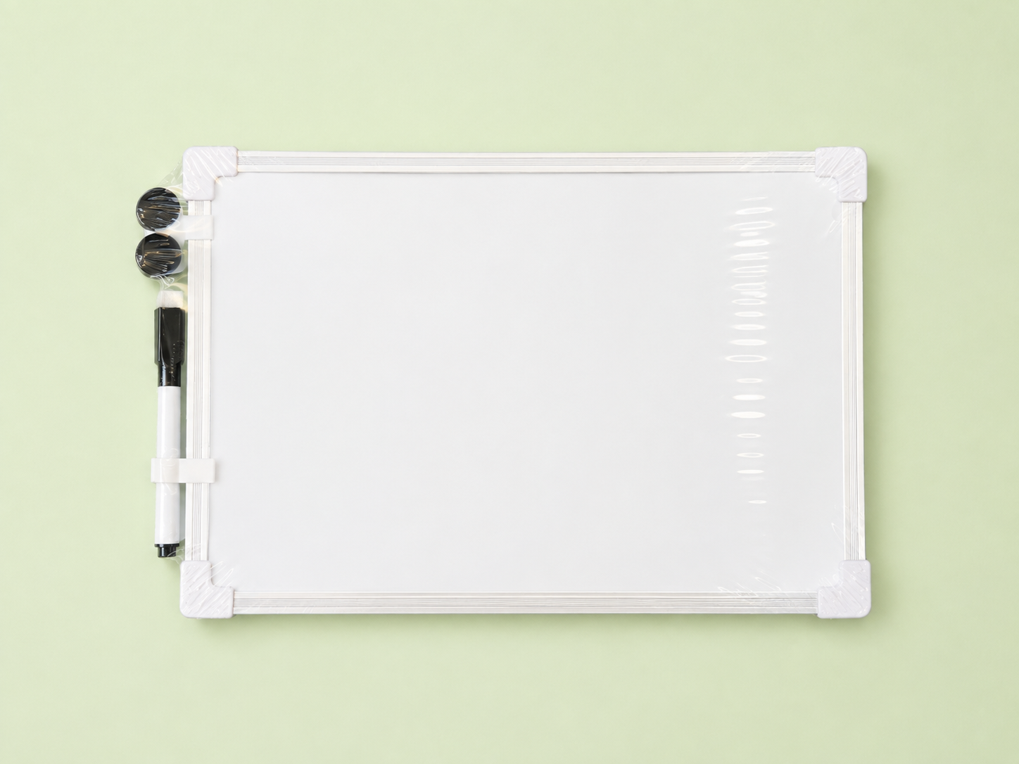 Ardoise blanche magnétique avec cadre en aluminium
