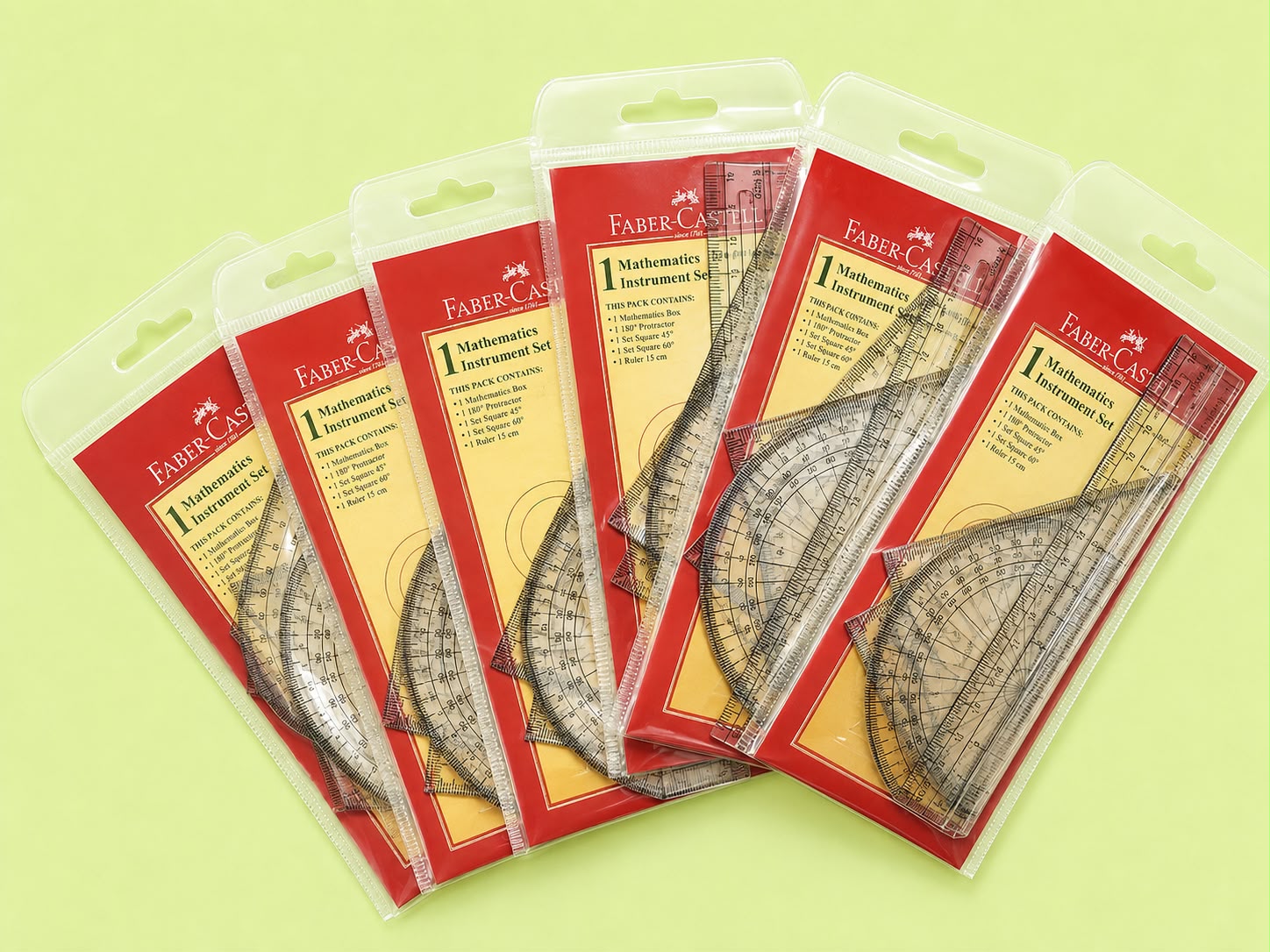 Equerre en plastique / Plastic set square