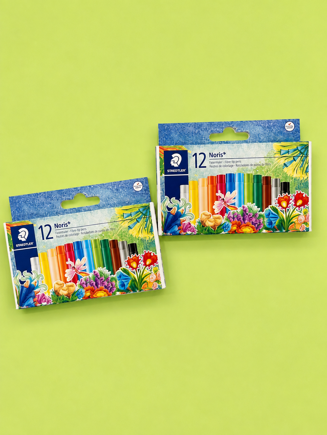 Une boite de crayons pastel a I'huile 12 couleurs / Box of 12 oil pastels