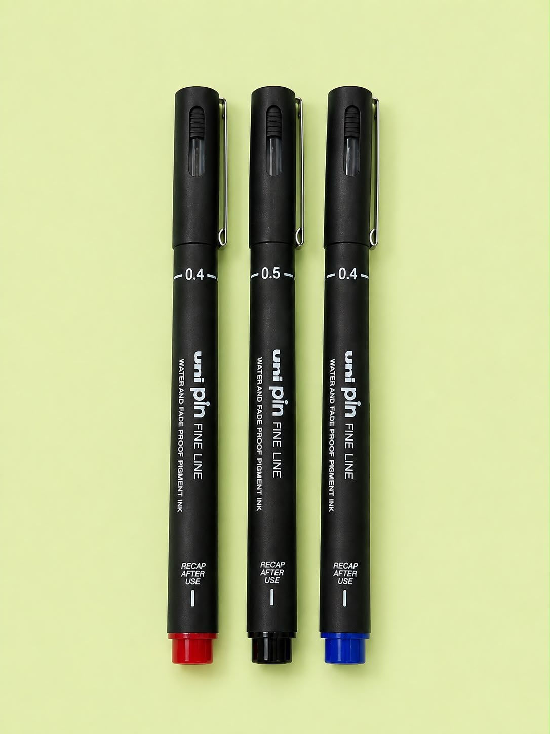 paquet de feutres pointes fines noir 0,5 mm WITH LINE 39,40 / Pack of black fine-tip markers (0.5 mm)